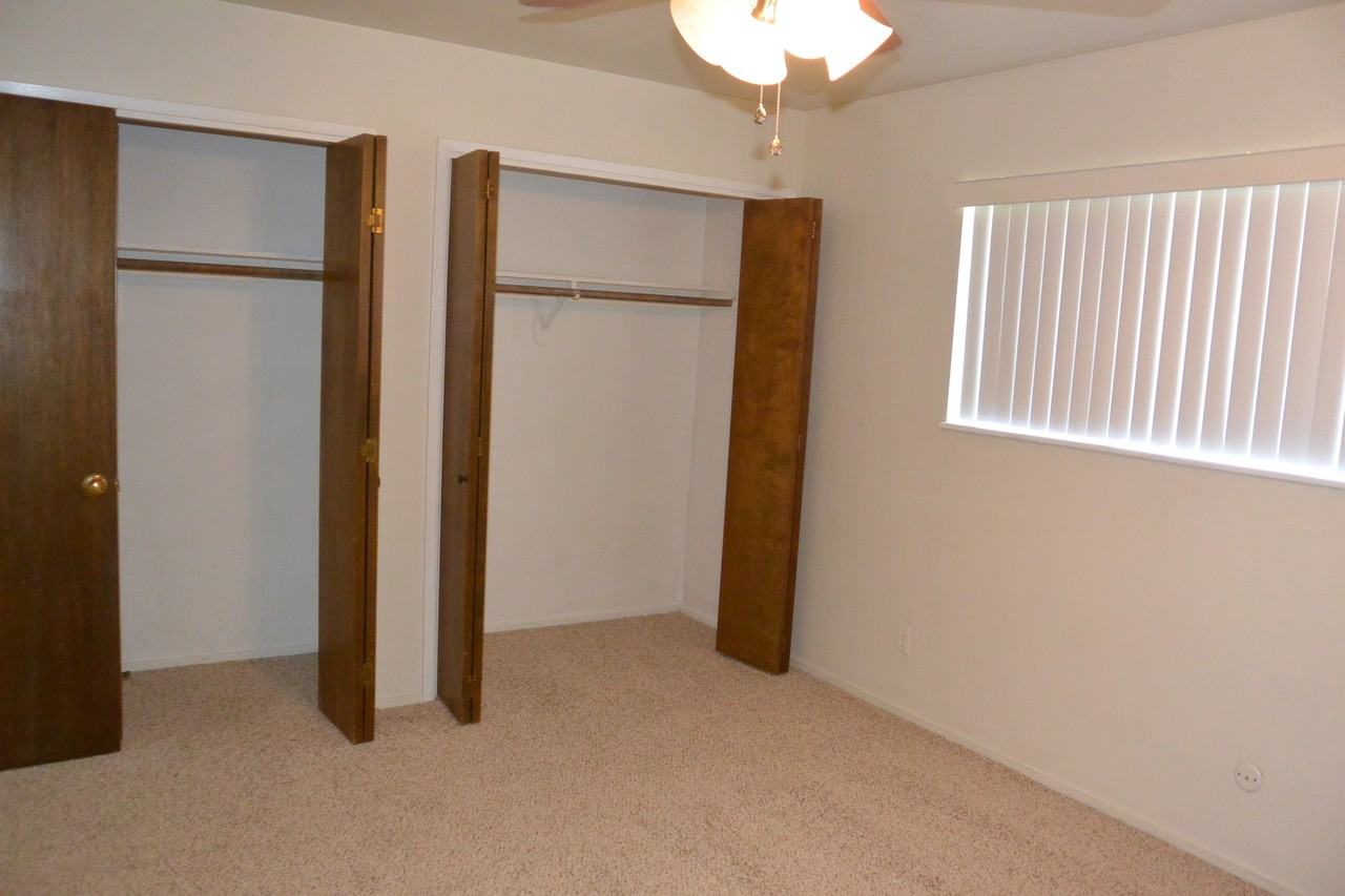 2704 W Whitendale Ave - Photo 5 of 6