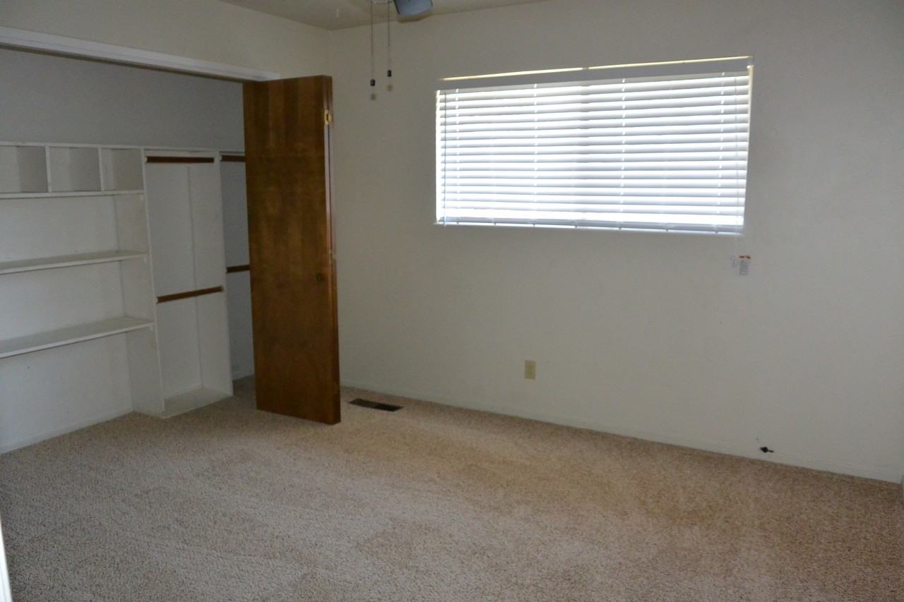 2704 W Whitendale Ave - Photo 6 of 6