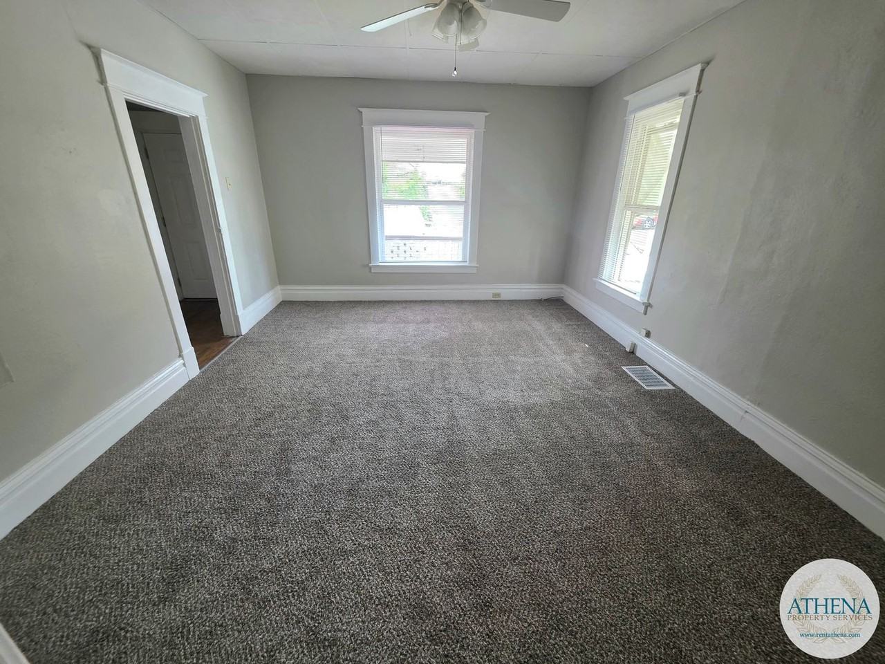 412 North St - Photo 3 of 14
