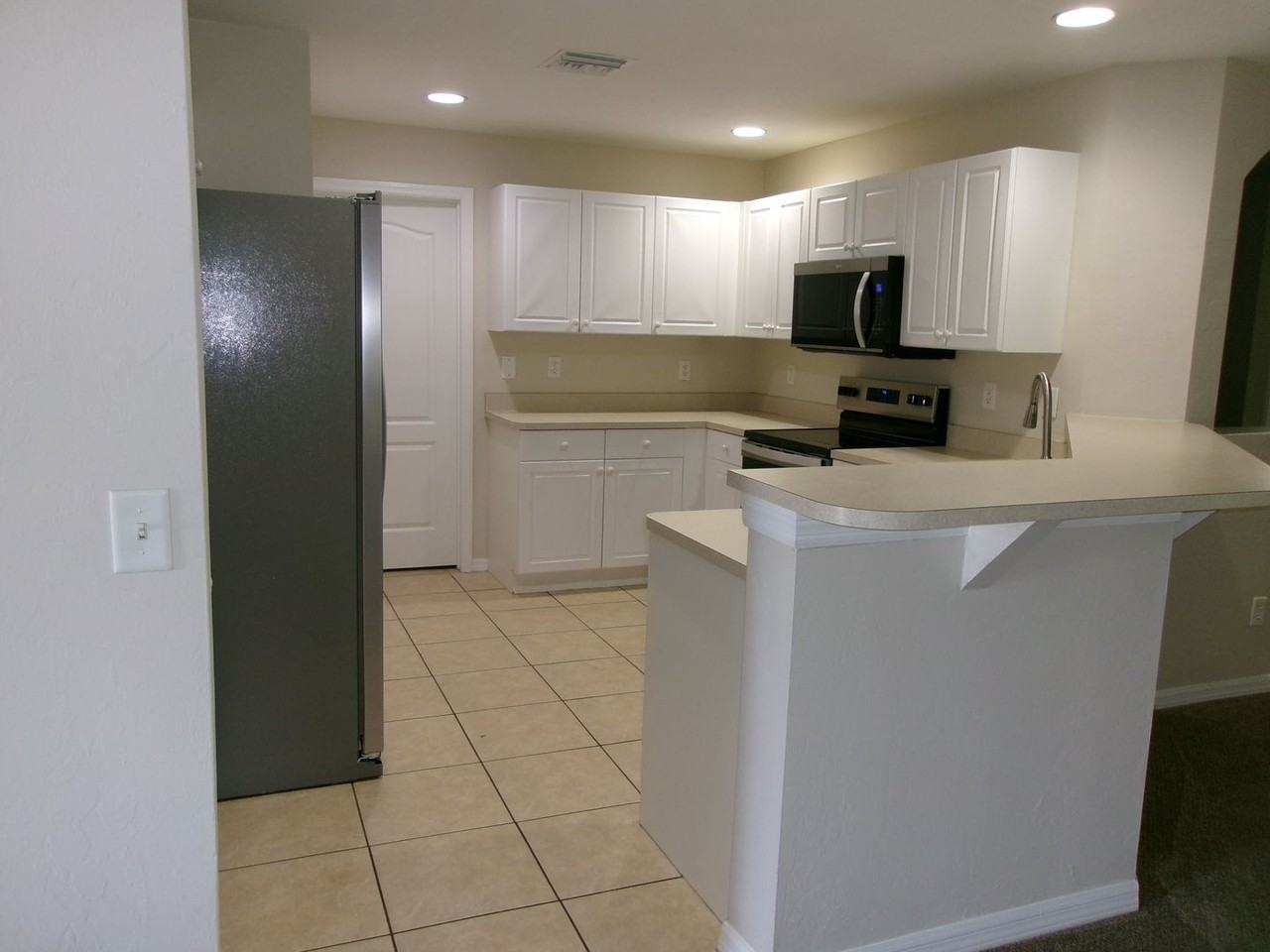 2718 Sw 3rd Ln - Photo 5 of 14