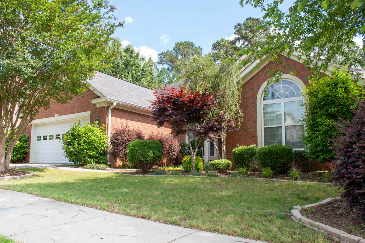 1067 Blackfoot Dr - Photo 2 of 35