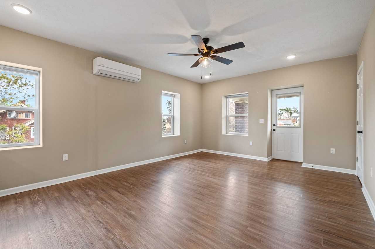 600 S 31st Ave - Photo 3 of 11