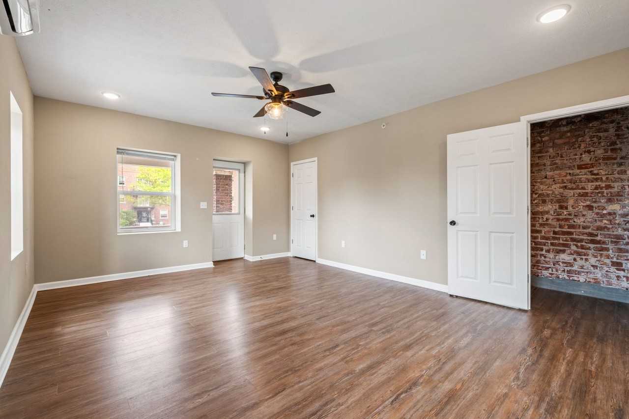 600 S 31st Ave - Photo 4 of 11