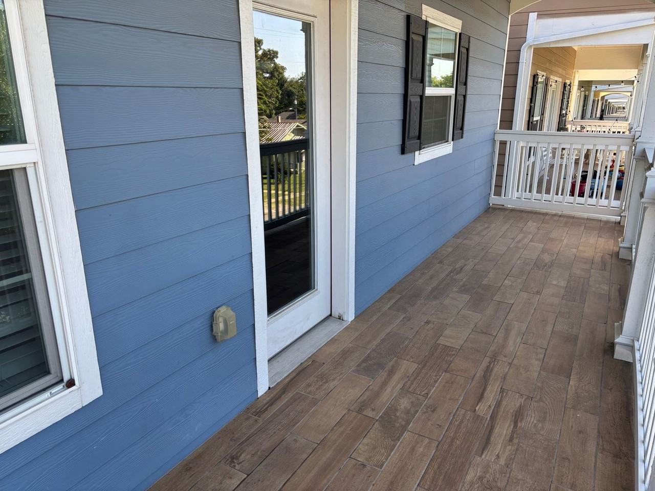 301 N Woods St - Photo 2 of 9