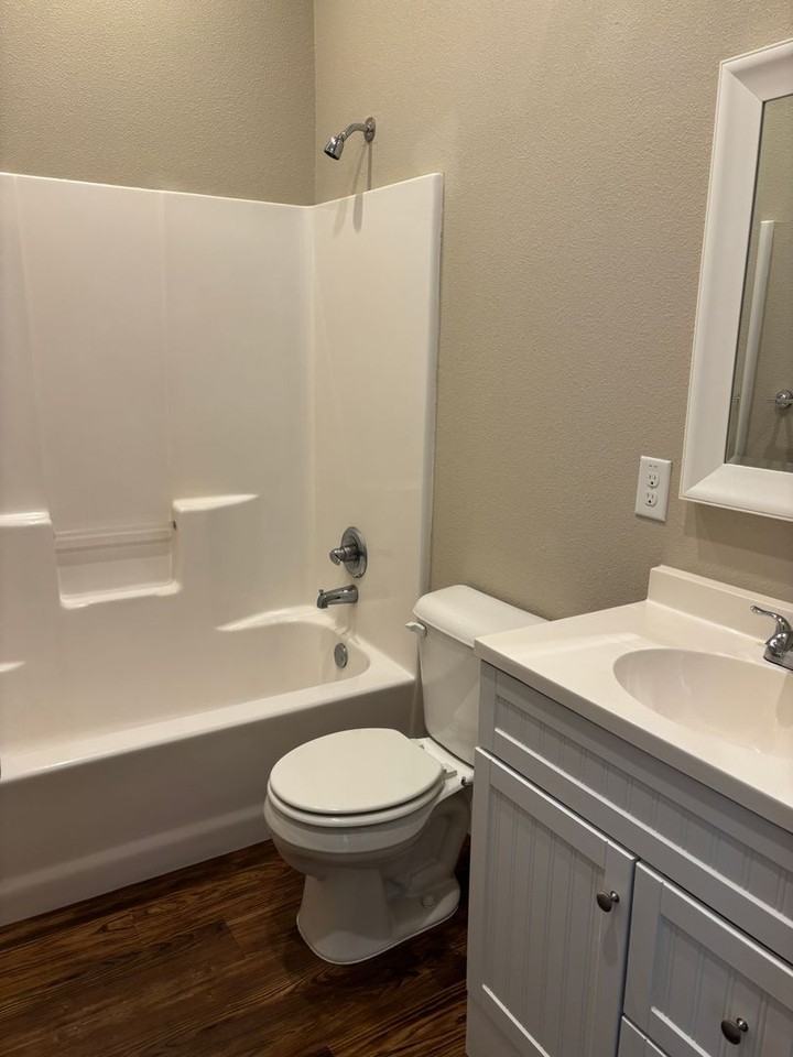 301 N Woods St - Photo 7 of 9
