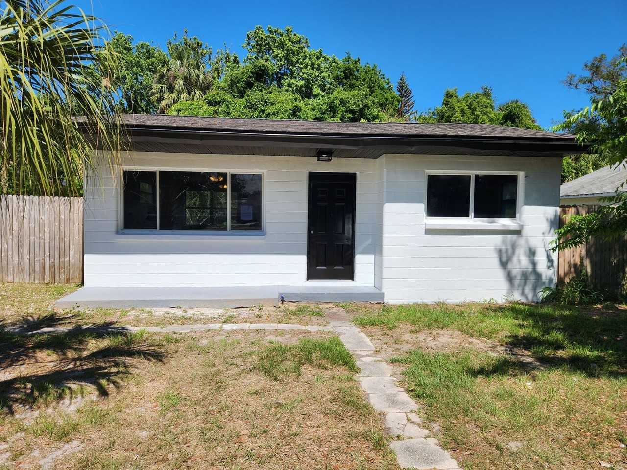851 State Ave - Photo 2 of 13