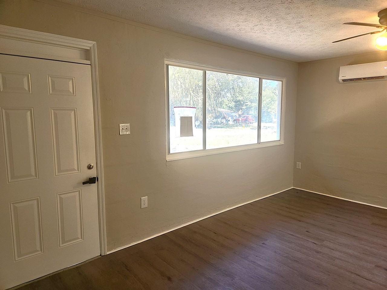 851 State Ave - Photo 4 of 13