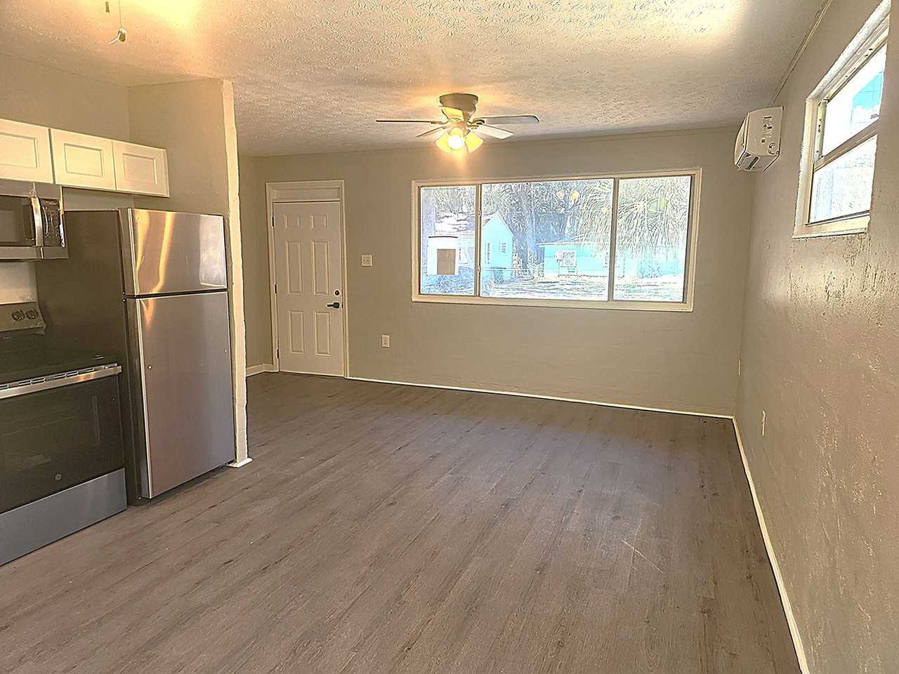 851 State Ave - Photo 5 of 13