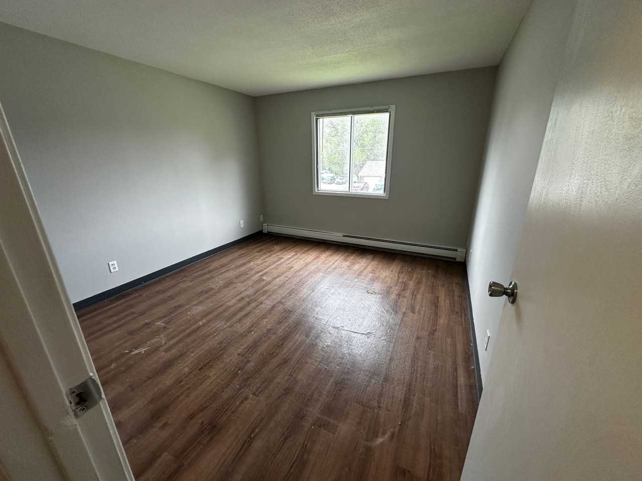 Southern Park Apartments - Photo 2 of 3