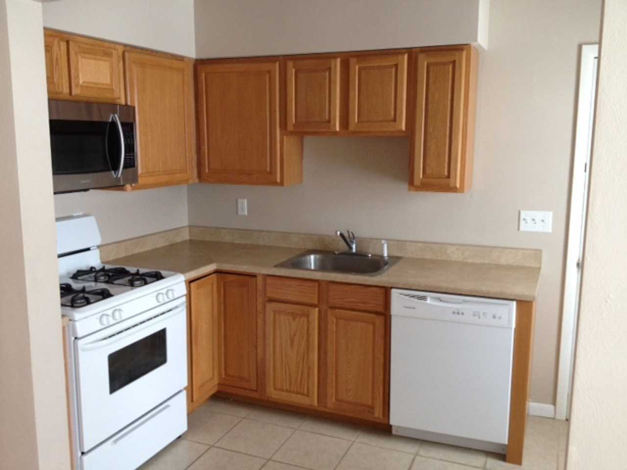 1111-1115 E. Hazard Ave. - Photo 4 of 9