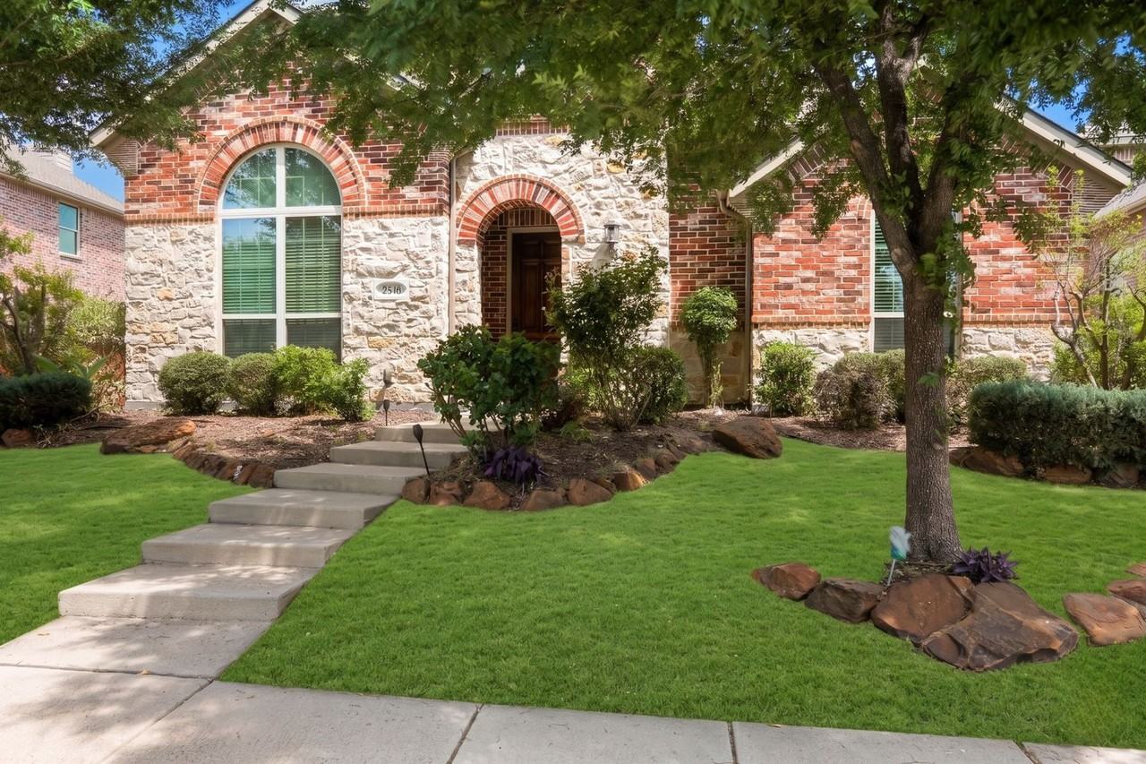 2346 Arezzo Ln - Photo 2 of 30