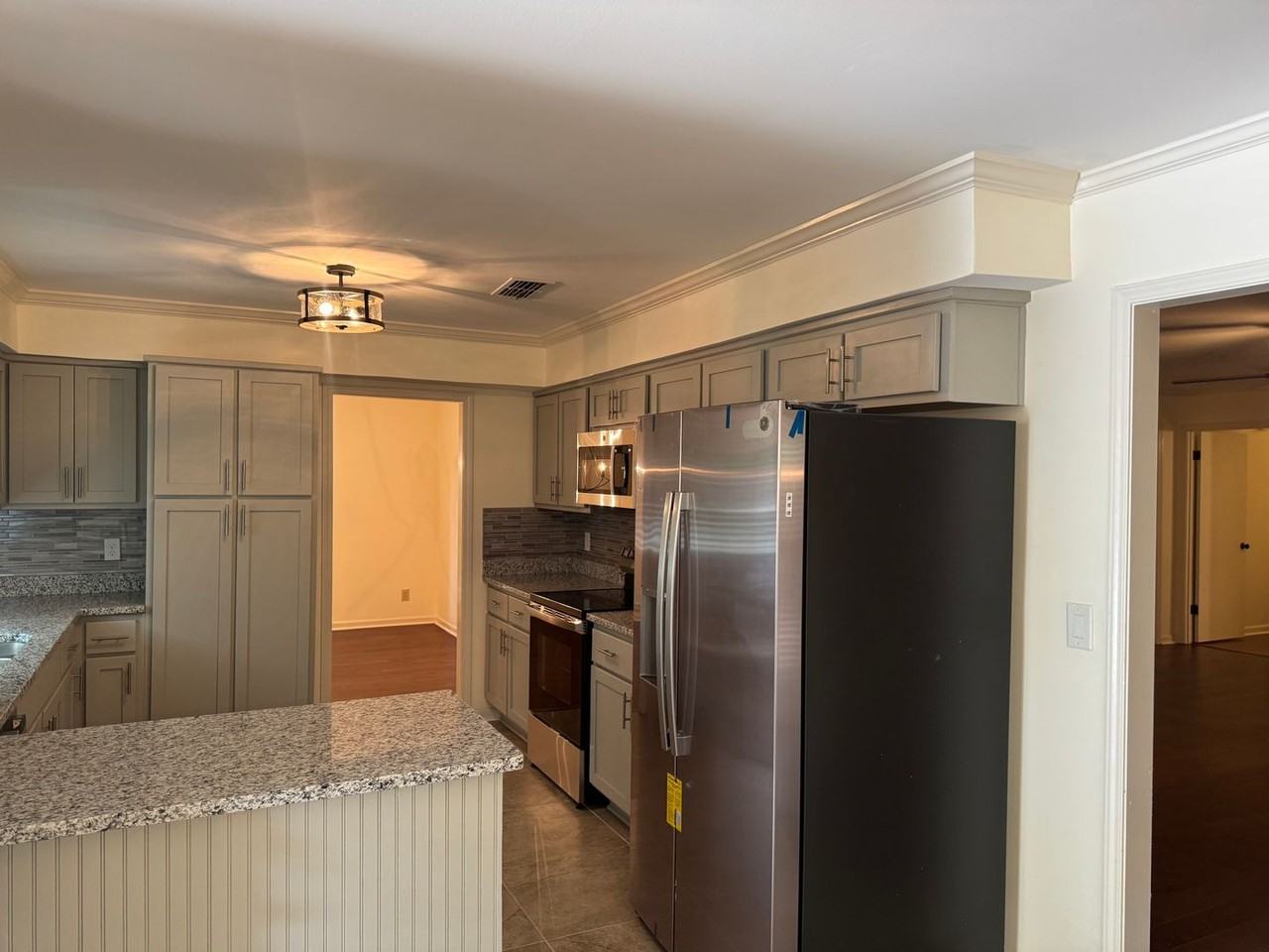 4600 Fox Den Ln - Photo 3 of 34
