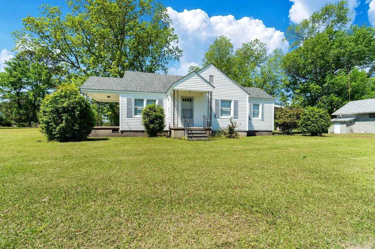 19704 Nc Highway 55 - Photo 3 of 13