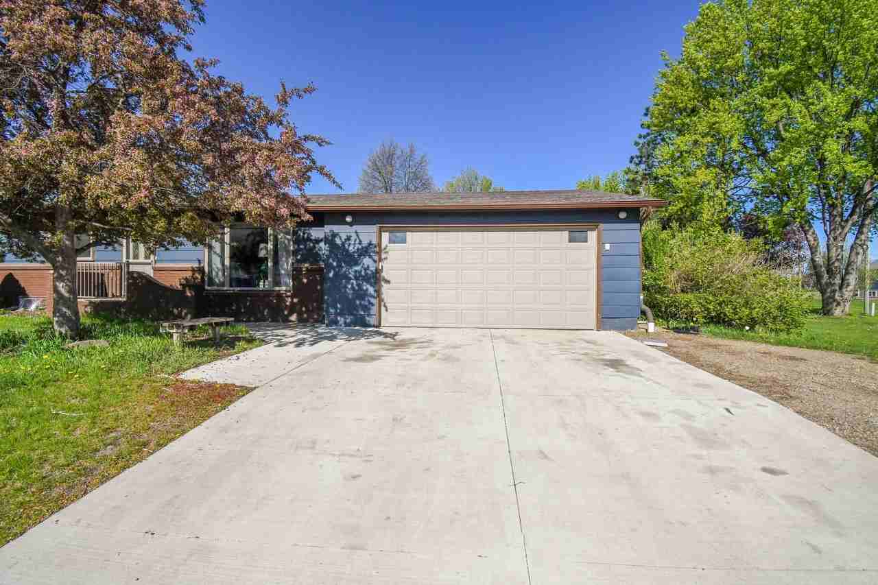 103 Perry Ln - Photo 3 of 41