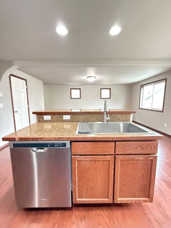 14629 46th Ave Ne - Photo 7 of 31