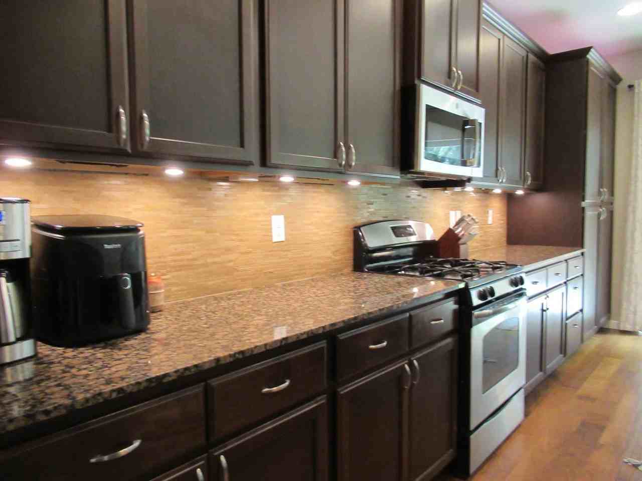 14203 Parkview Dr E - Photo 5 of 17