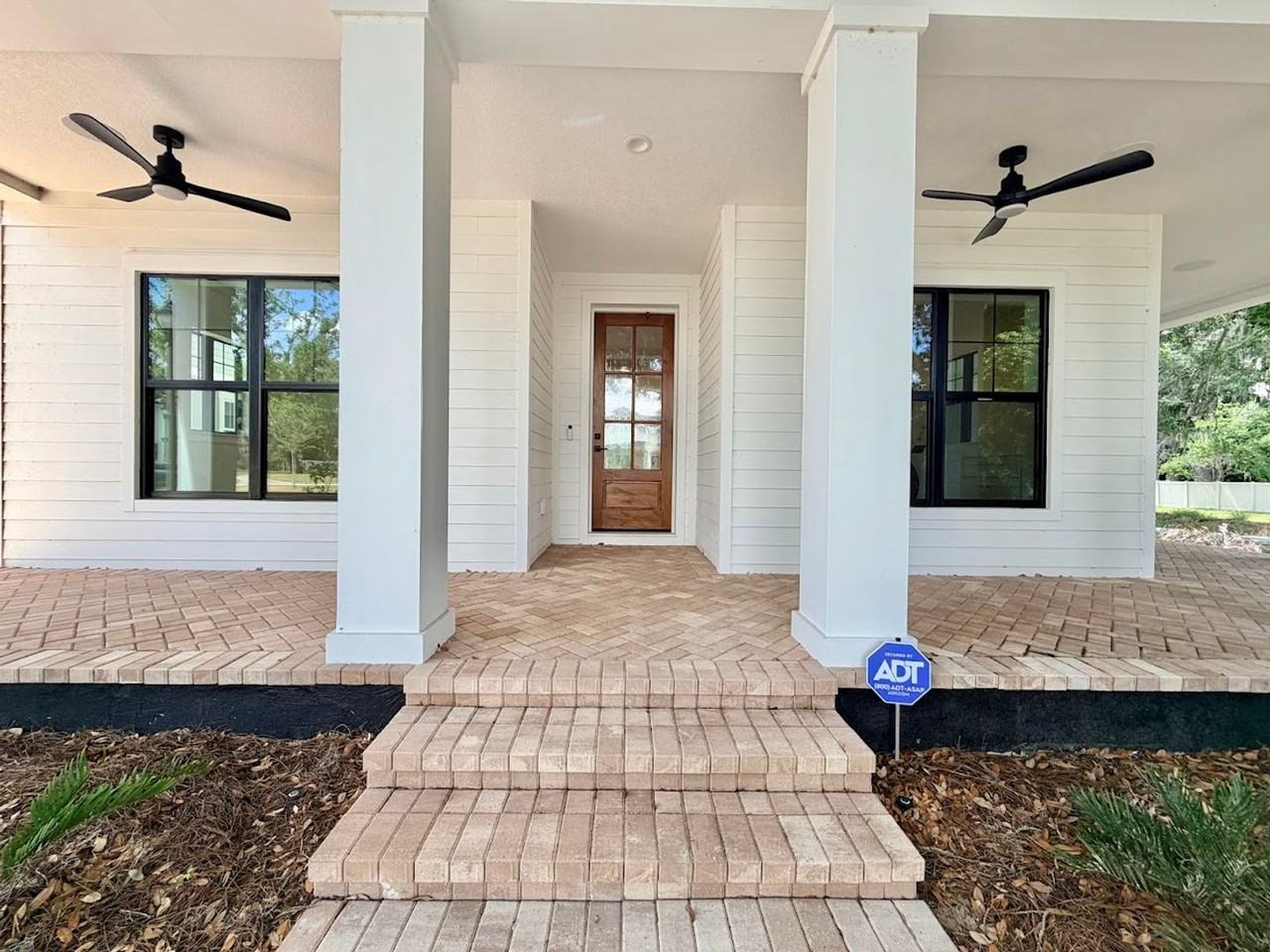 709 Garden West Ter - Photo 6 of 42