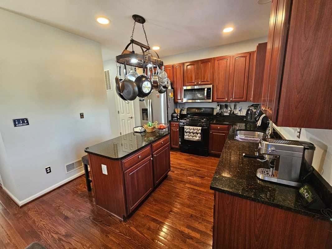 1201 Cambria Ter Ne - Photo 7 of 43