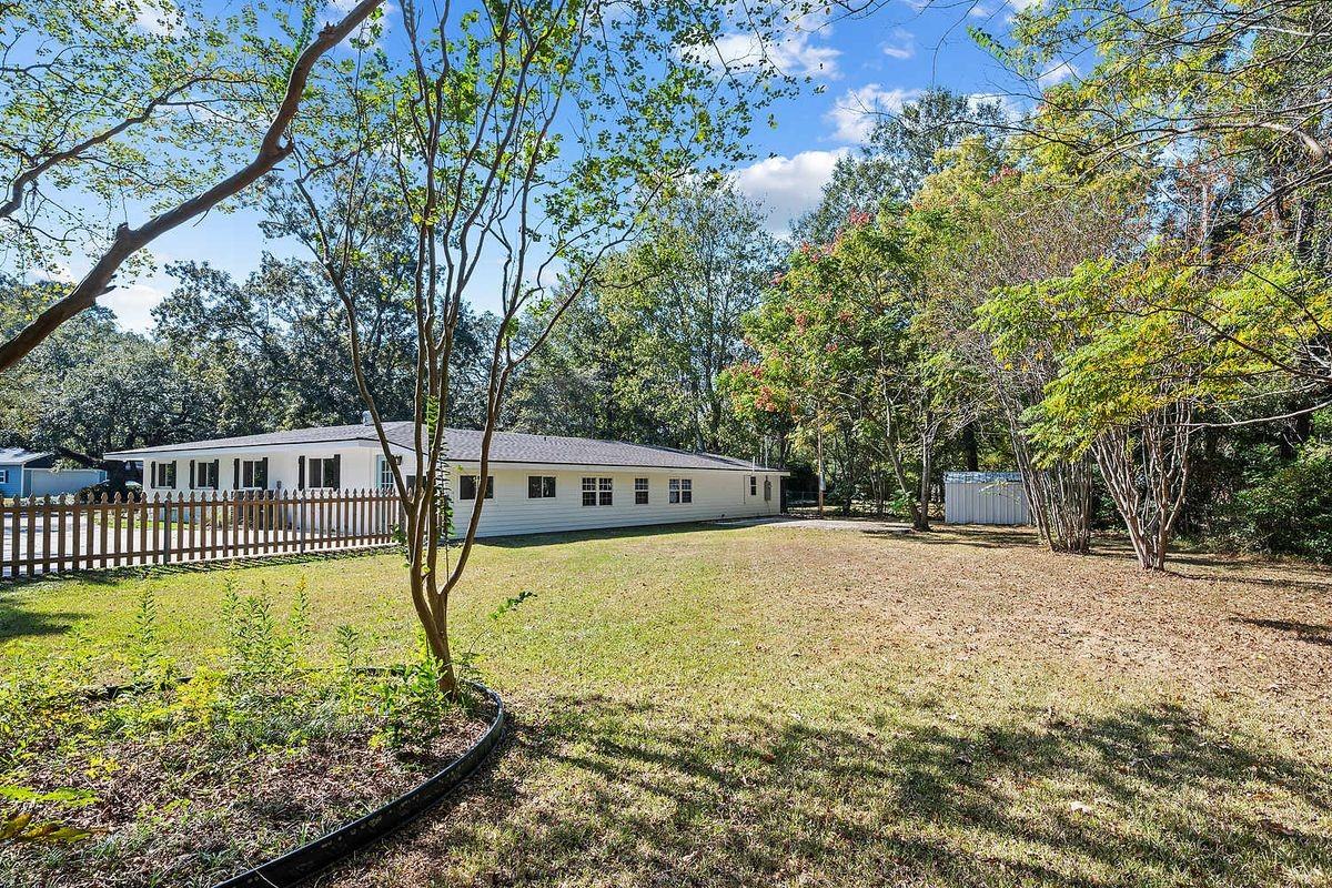 5163 Abelia Dr - Photo 2 of 4