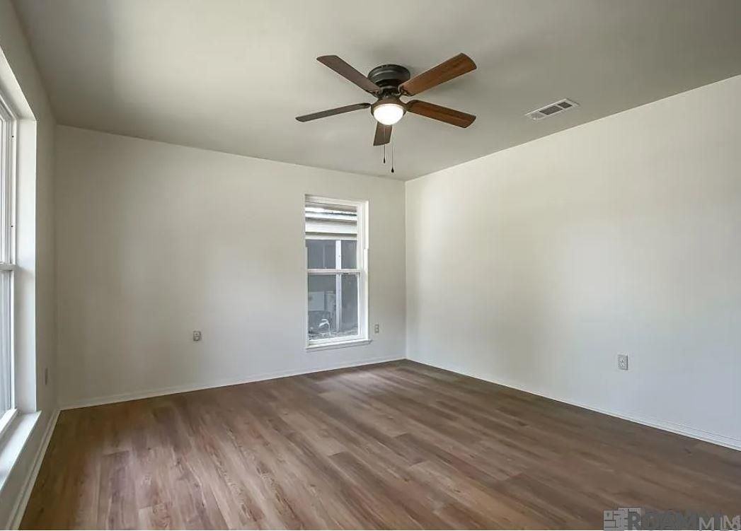 11976 Baylor Dr - Photo 4 of 9