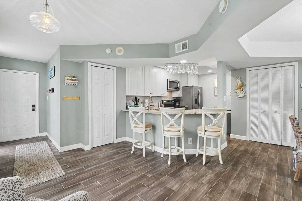 2225 Jimmy Buffett Memorial Highway, 311 ##311 - Photo 4 of 17
