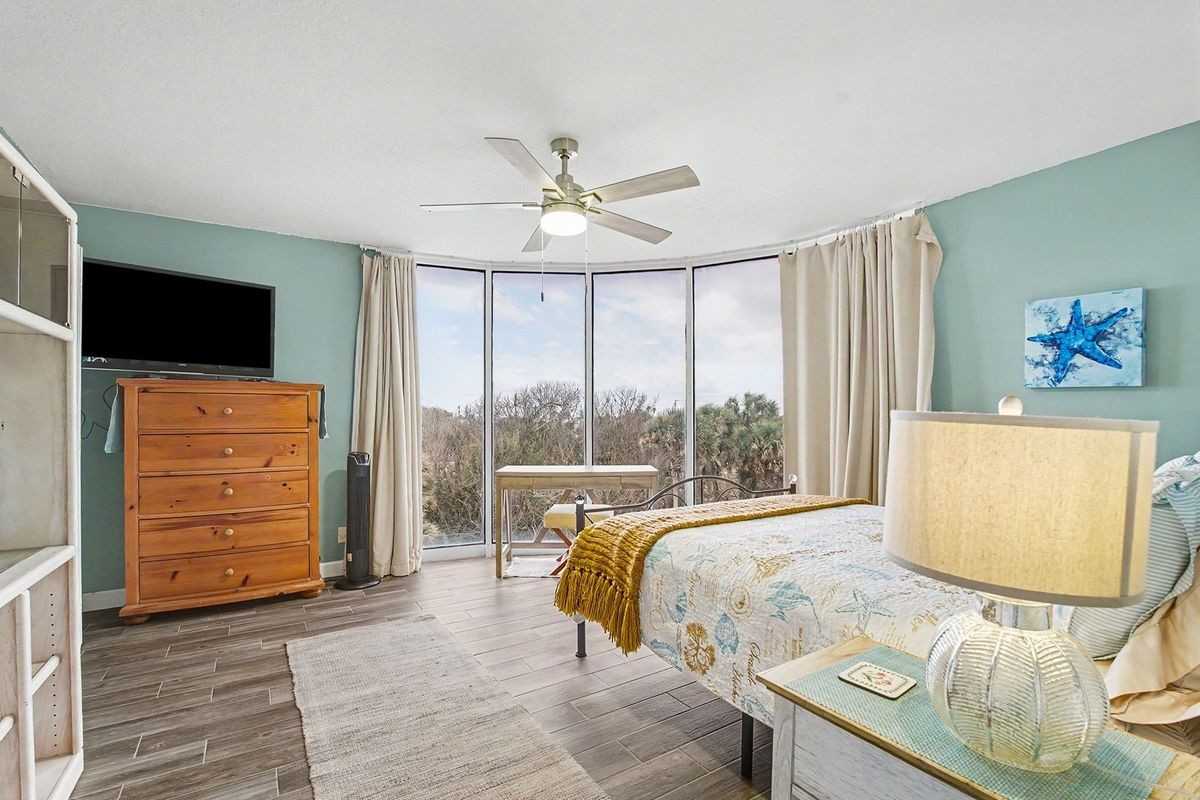 2225 Jimmy Buffett Memorial Highway, 311 ##311 - Photo 5 of 17