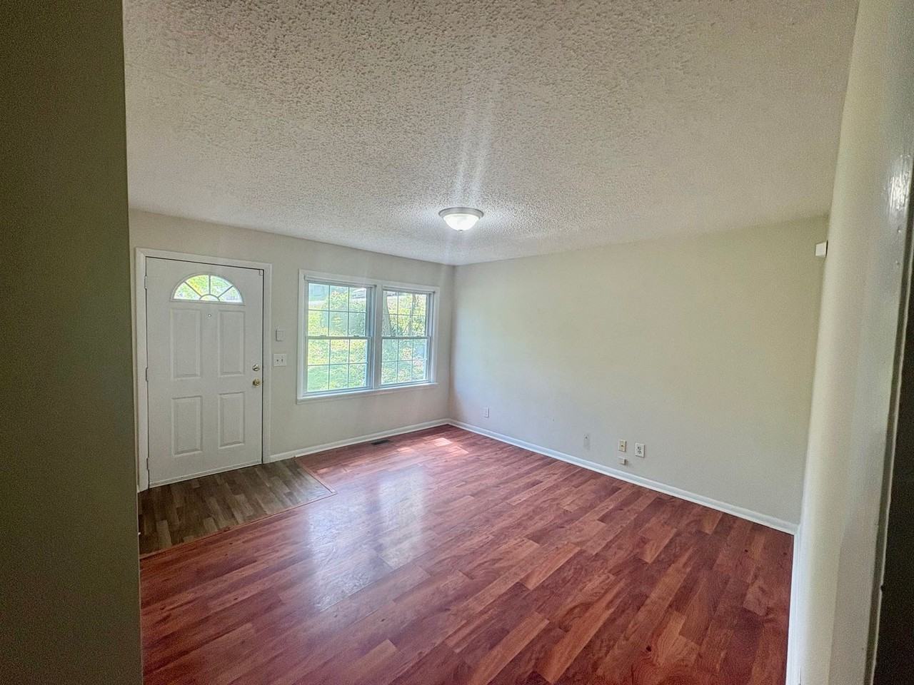 4020 Hutson Ave - Photo 3 of 33
