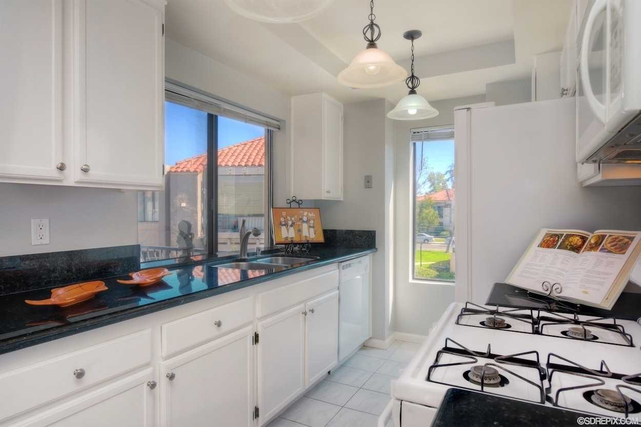 8460 Capricorn Way #62 - Photo 7 of 15