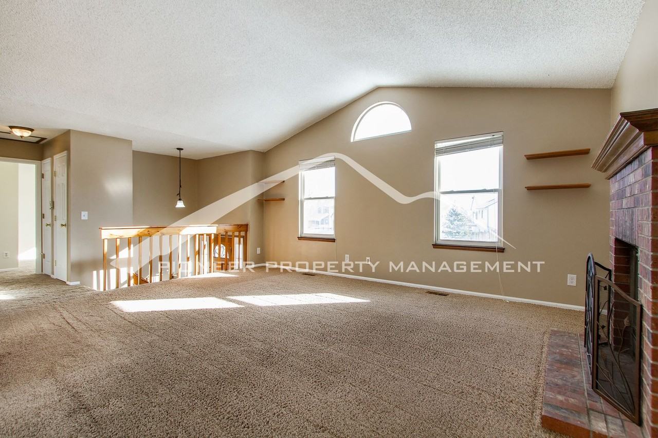 6229 Zinnia St - Photo 2 of 18