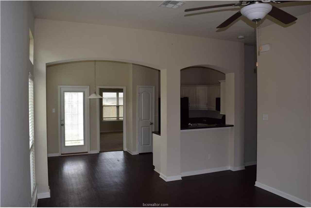 15429 Baker Meadow Loop - Photo 4 of 46