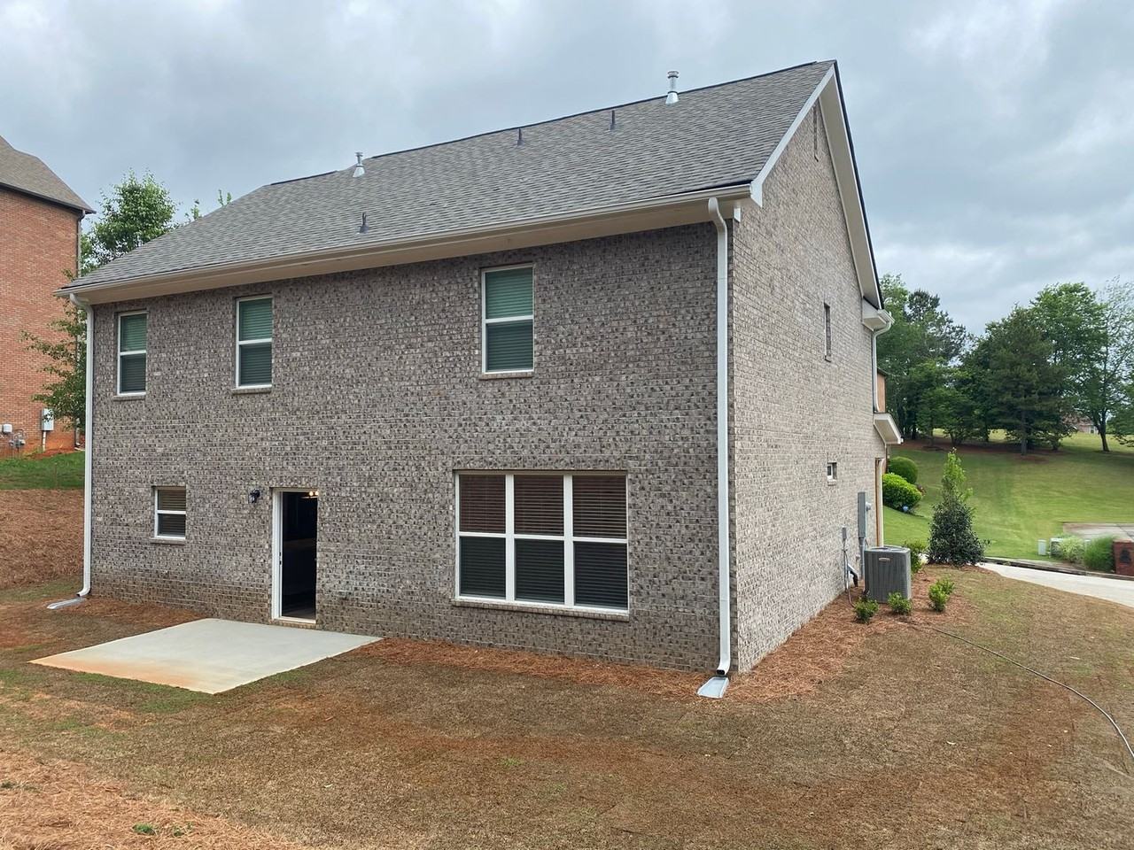 6017 Southland Dr - Photo 2 of 21