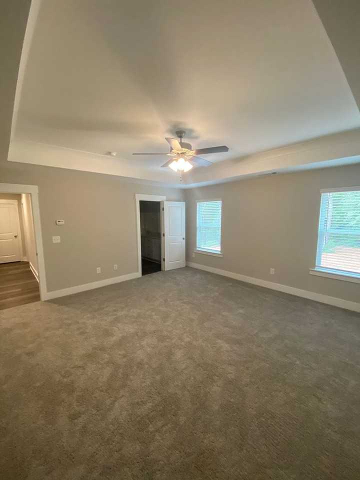 6017 Southland Dr - Photo 5 of 21