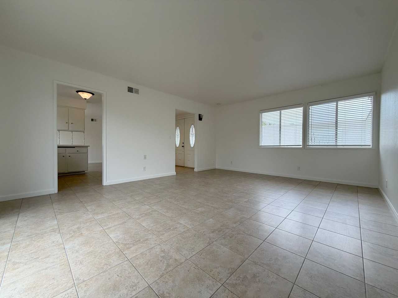 6621 Lennox Dr - Photo 3 of 18