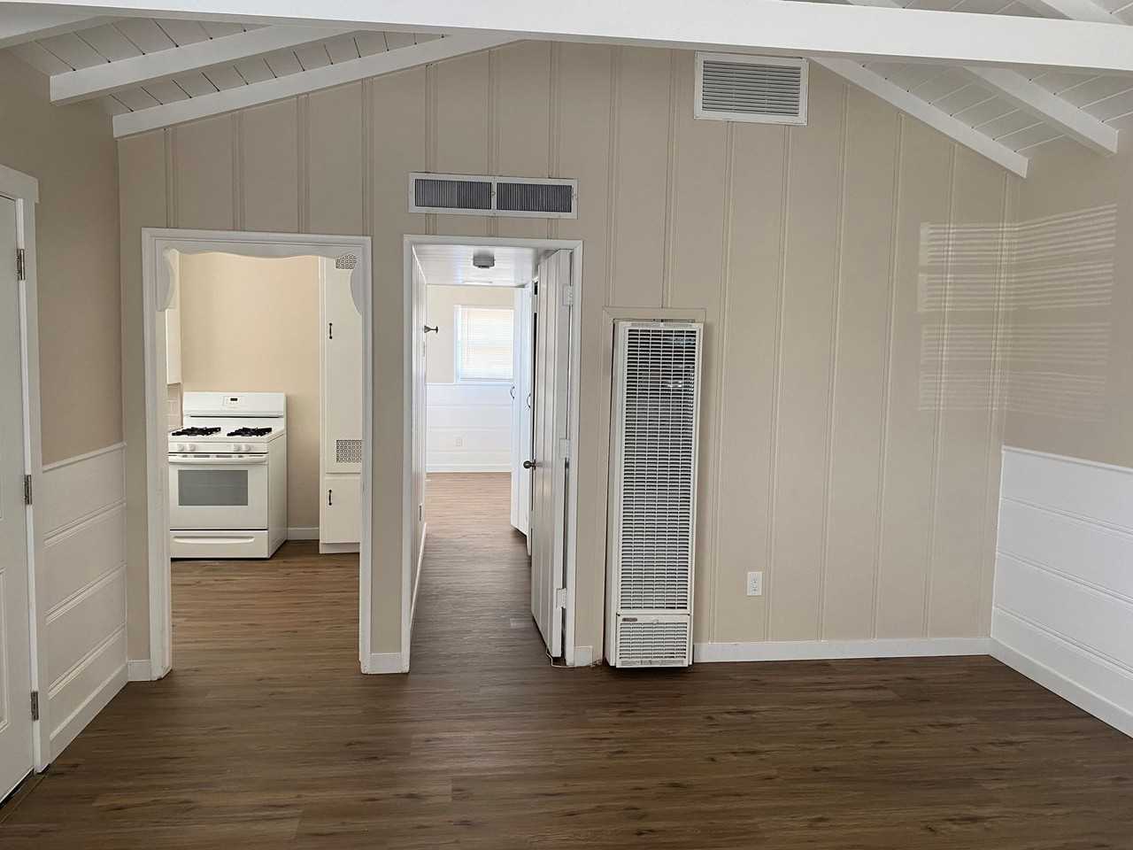 44 Myrtle St - Photo 2 of 7