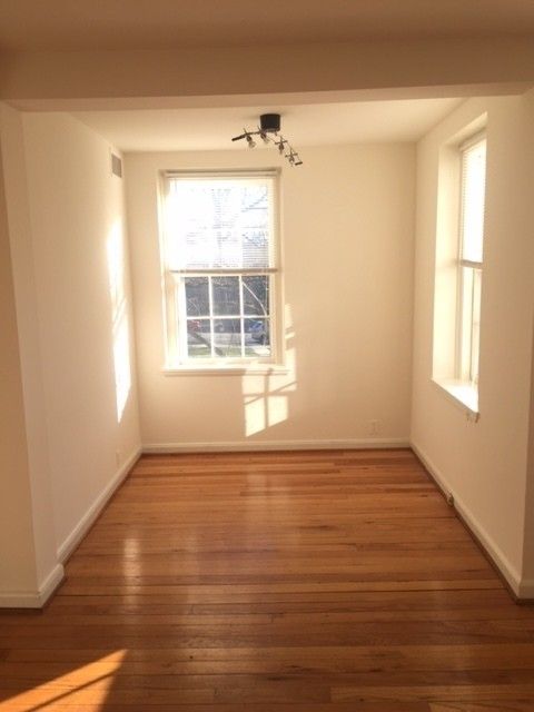 3861 Newark St Nw - Photo 6 of 8