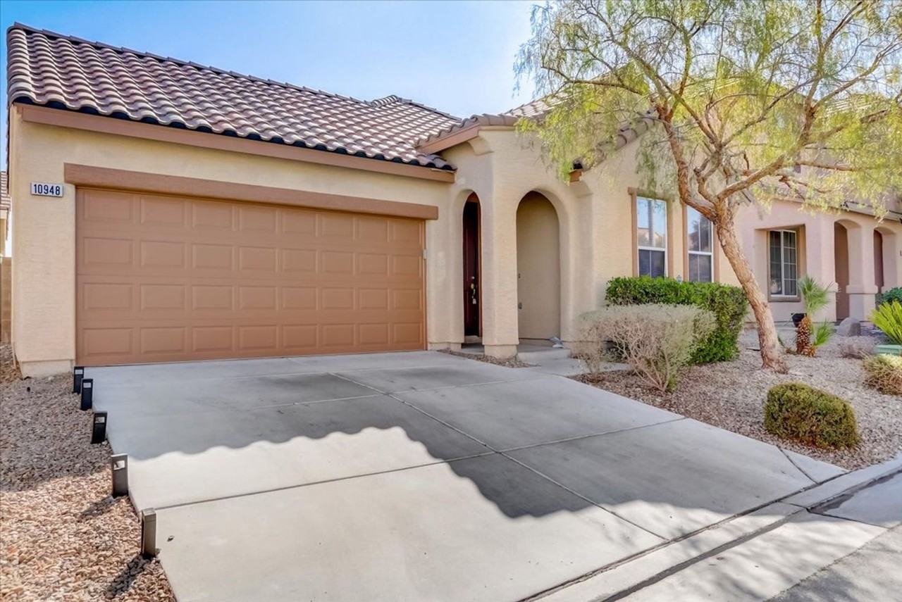 10948 Positano St - Photo 2 of 25