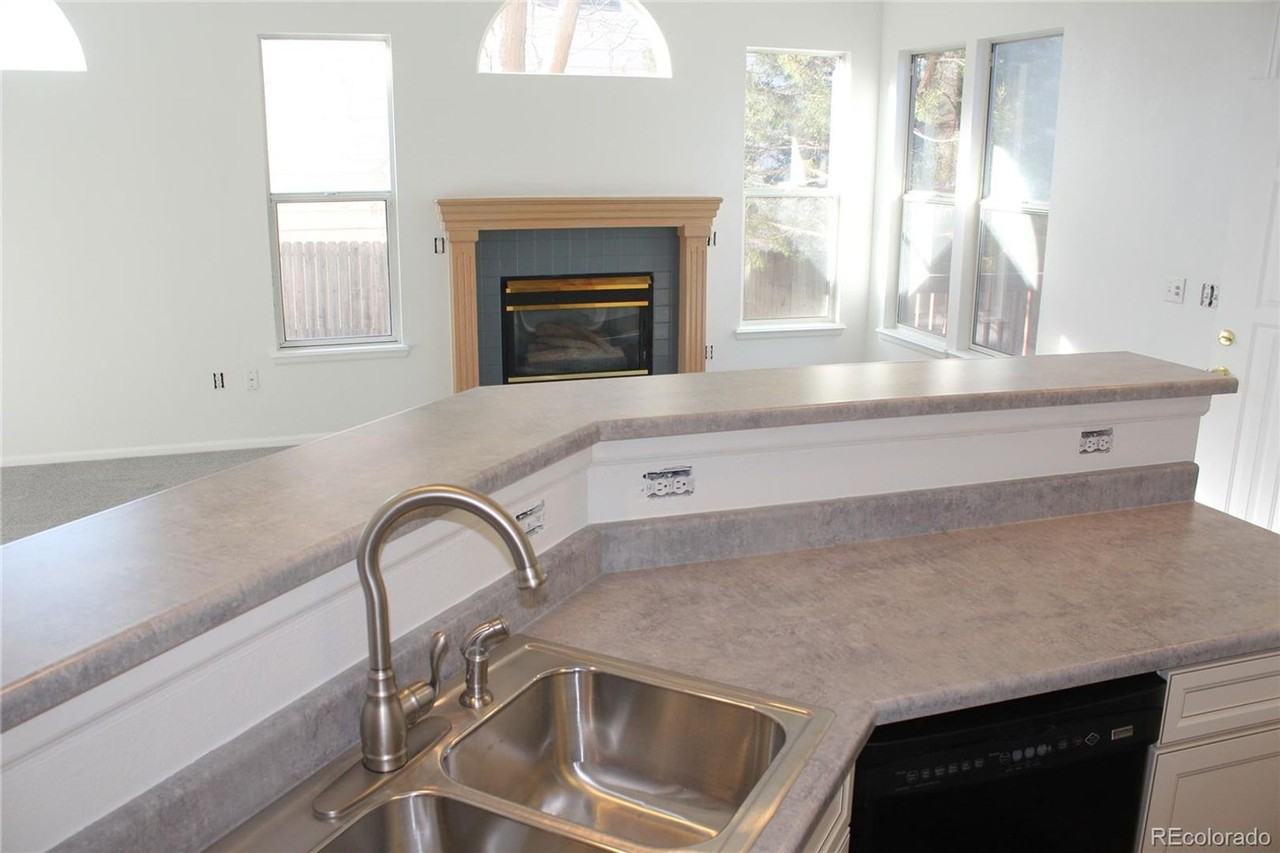 21795 Farmingdale Way - Photo 4 of 28