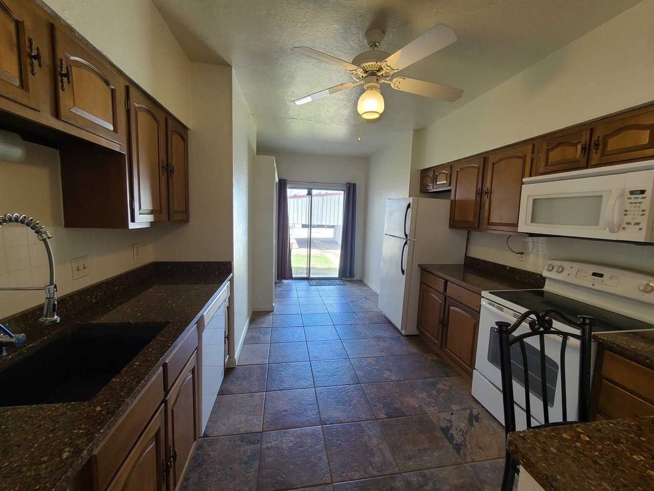 230 Taylor St - Photo 2 of 17