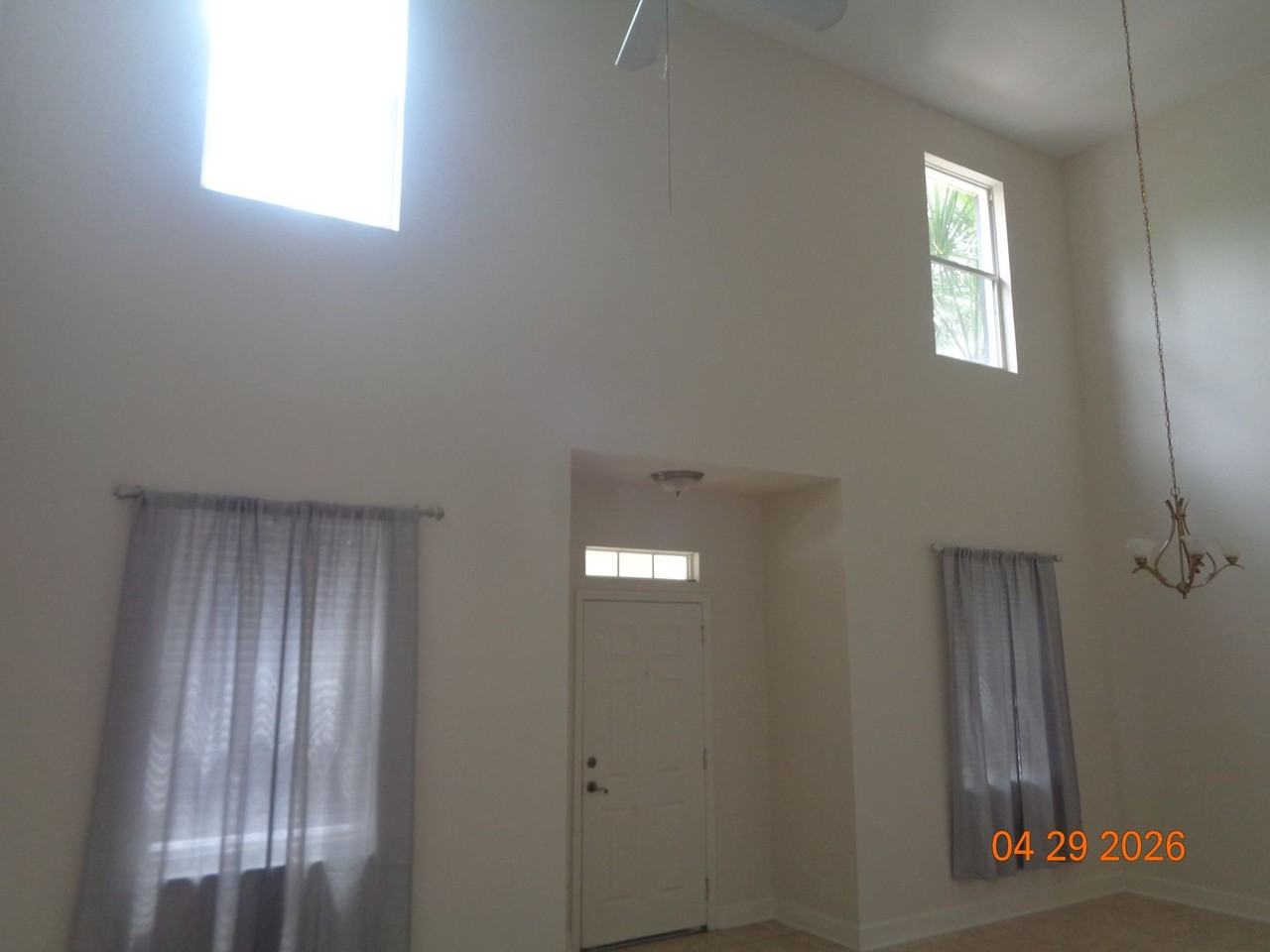 210 Woodhouse Ln - Photo 3 of 30