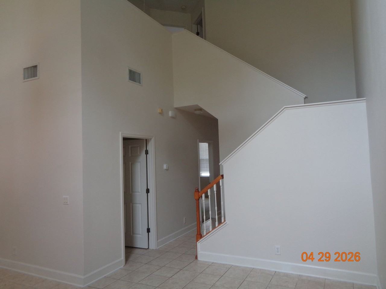 210 Woodhouse Ln - Photo 5 of 30