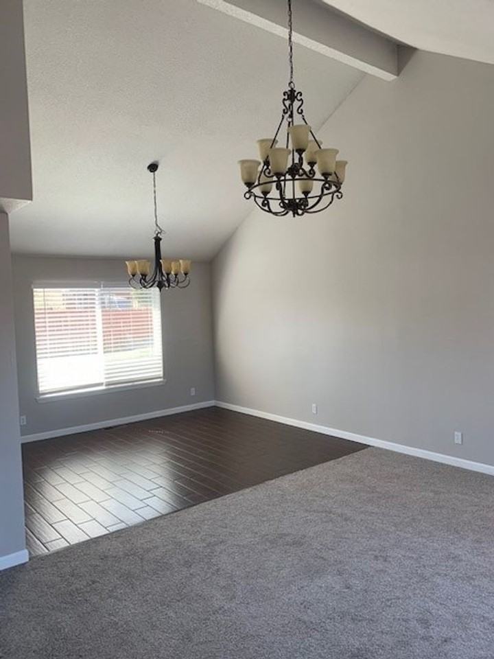 876 Ne Locksley Dr - Photo 3 of 27