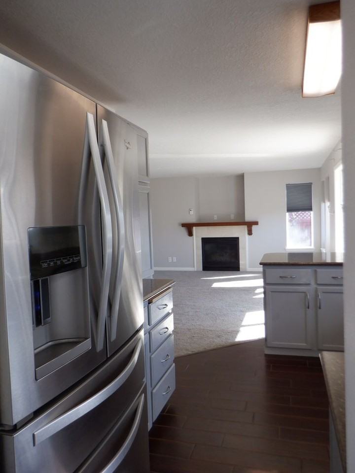 876 Ne Locksley Dr - Photo 6 of 27