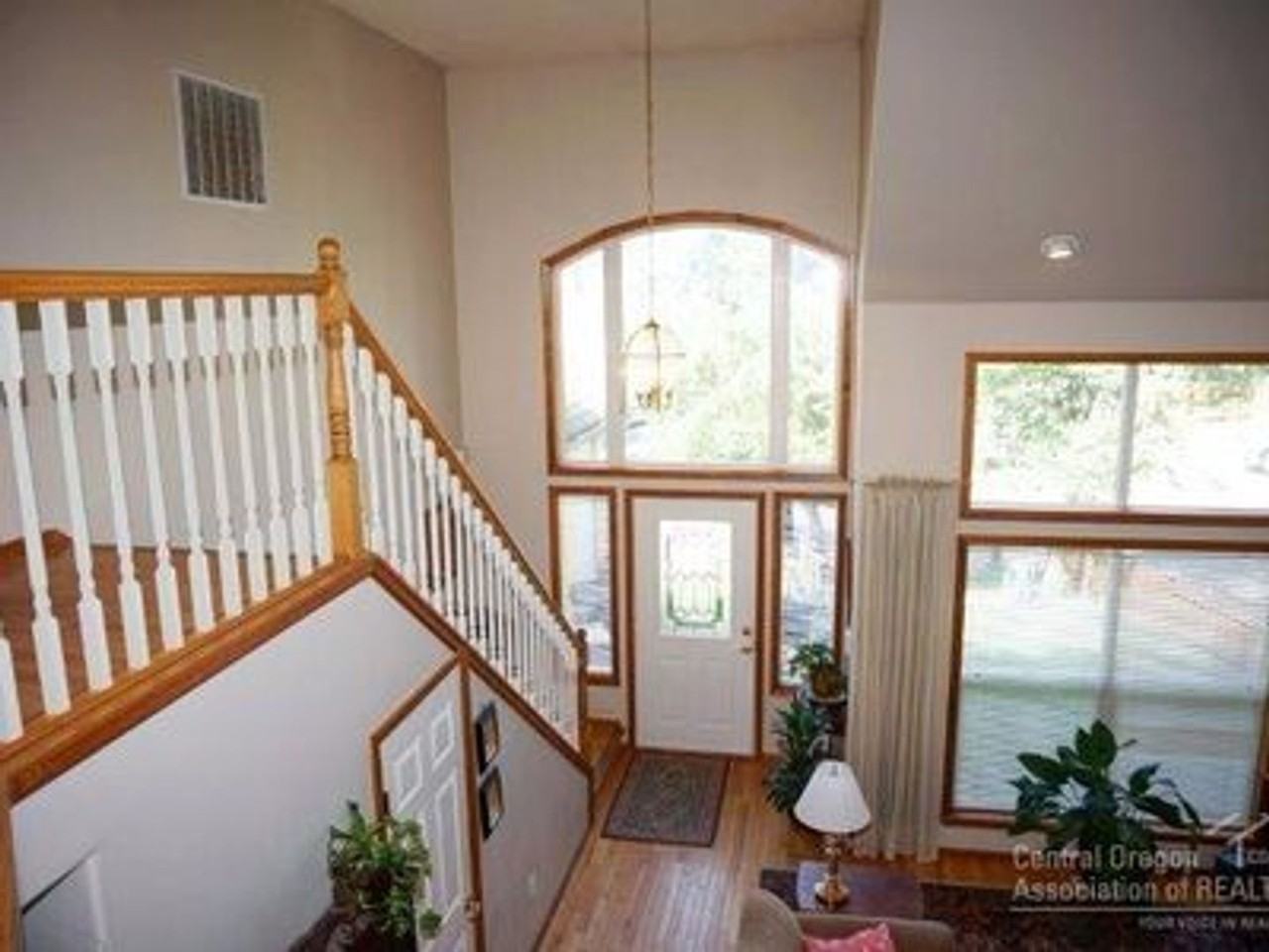 795 Ne Majesty Ln - Photo 3 of 15