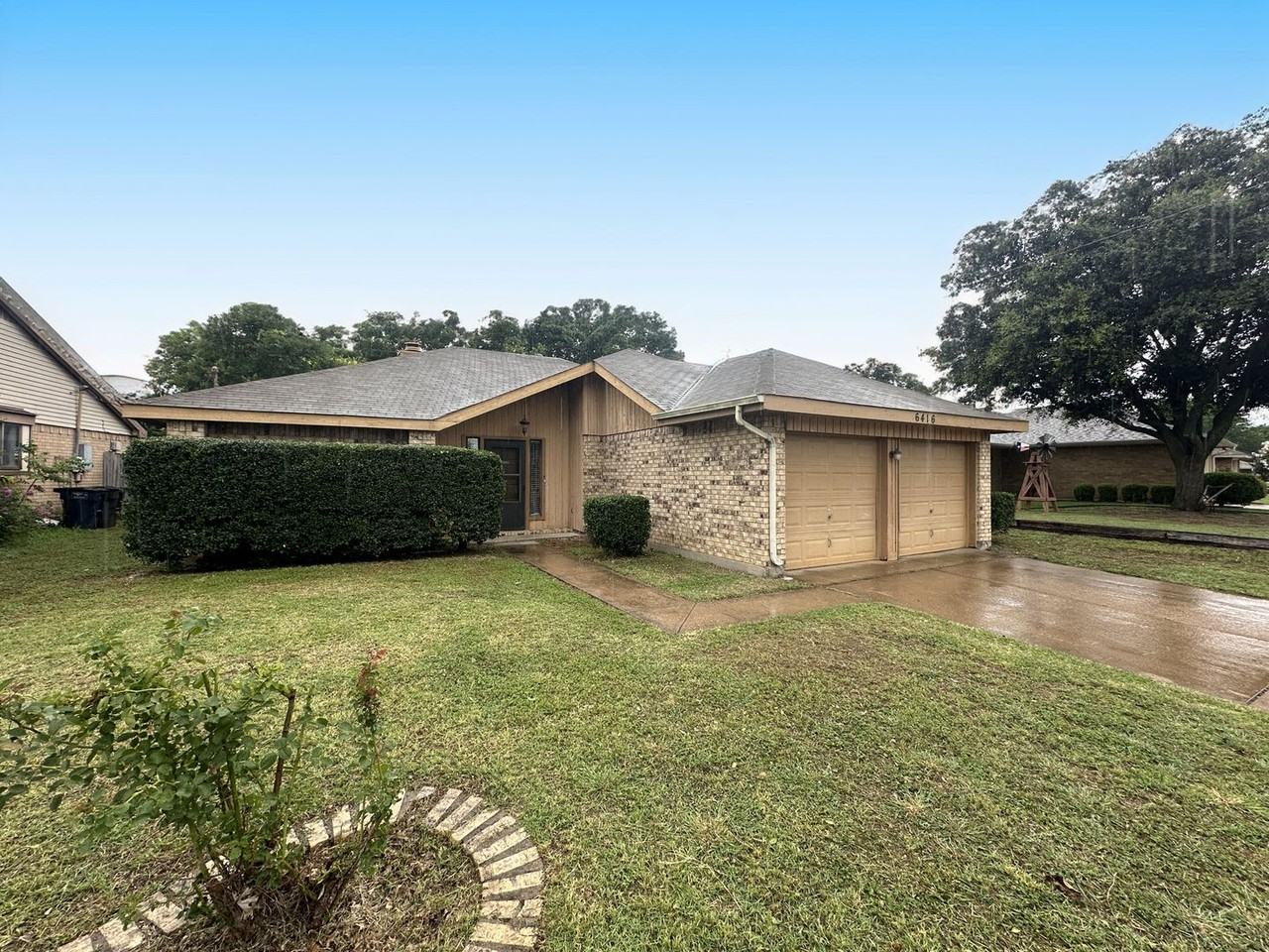 6416 Brookhaven Trl - Photo 2 of 30