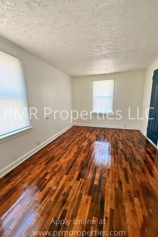 6007 N 42nd St - Photo 3 of 8