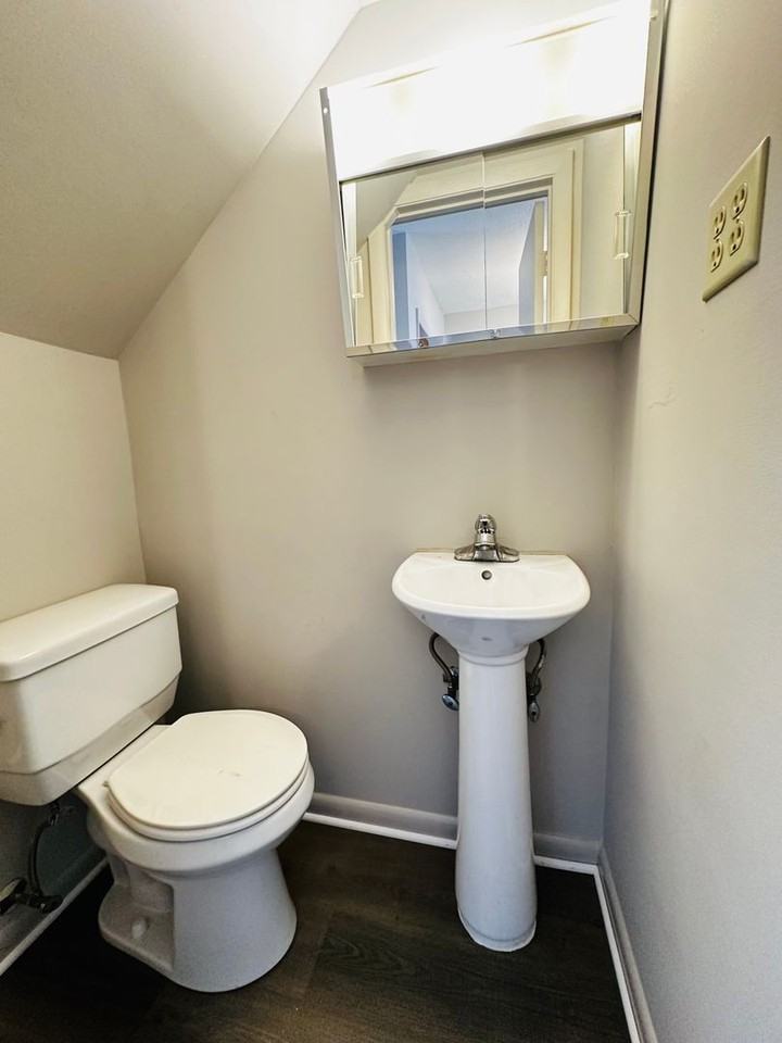 1218 Reservoir St - Photo 7 of 7