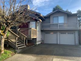 featured image of 16223 Se 179th St
