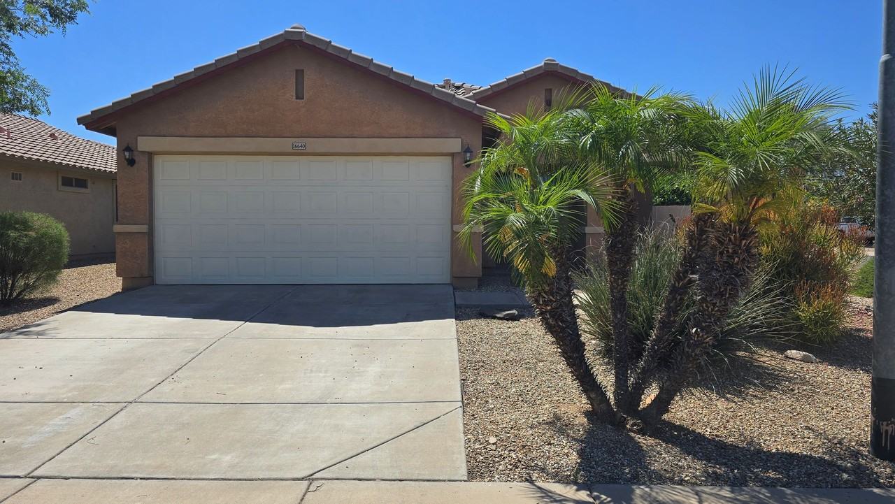 16640 N 153rd Ct - Photo 2 of 31
