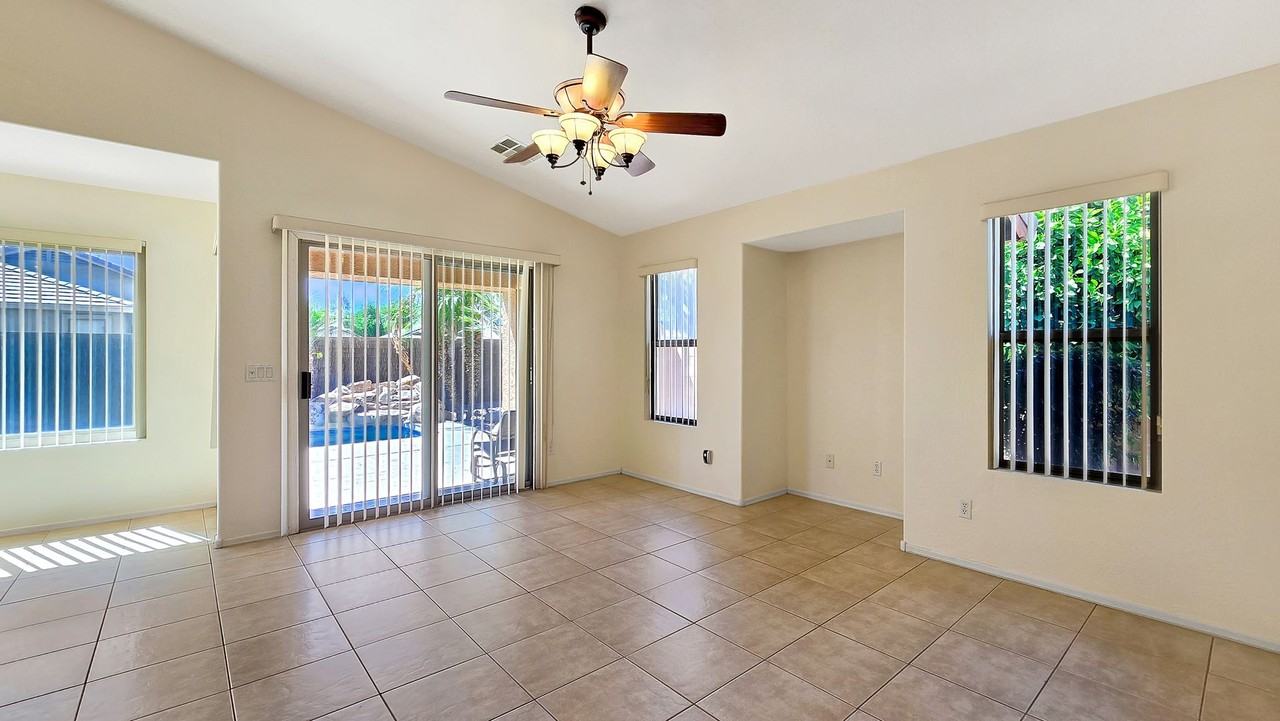 16640 N 153rd Ct - Photo 6 of 31