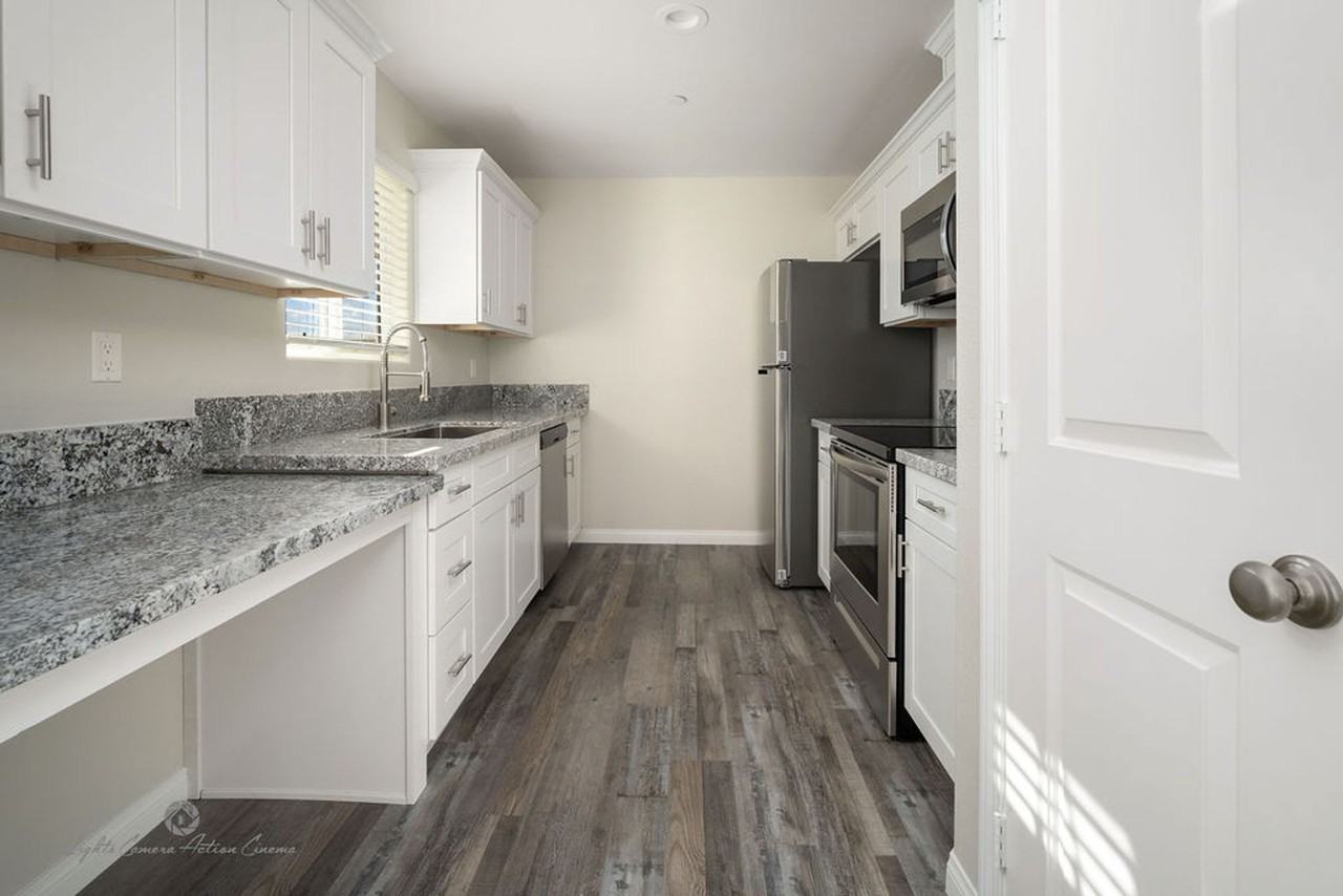Luxurious & comfortable units available! - Photo 5 of 18